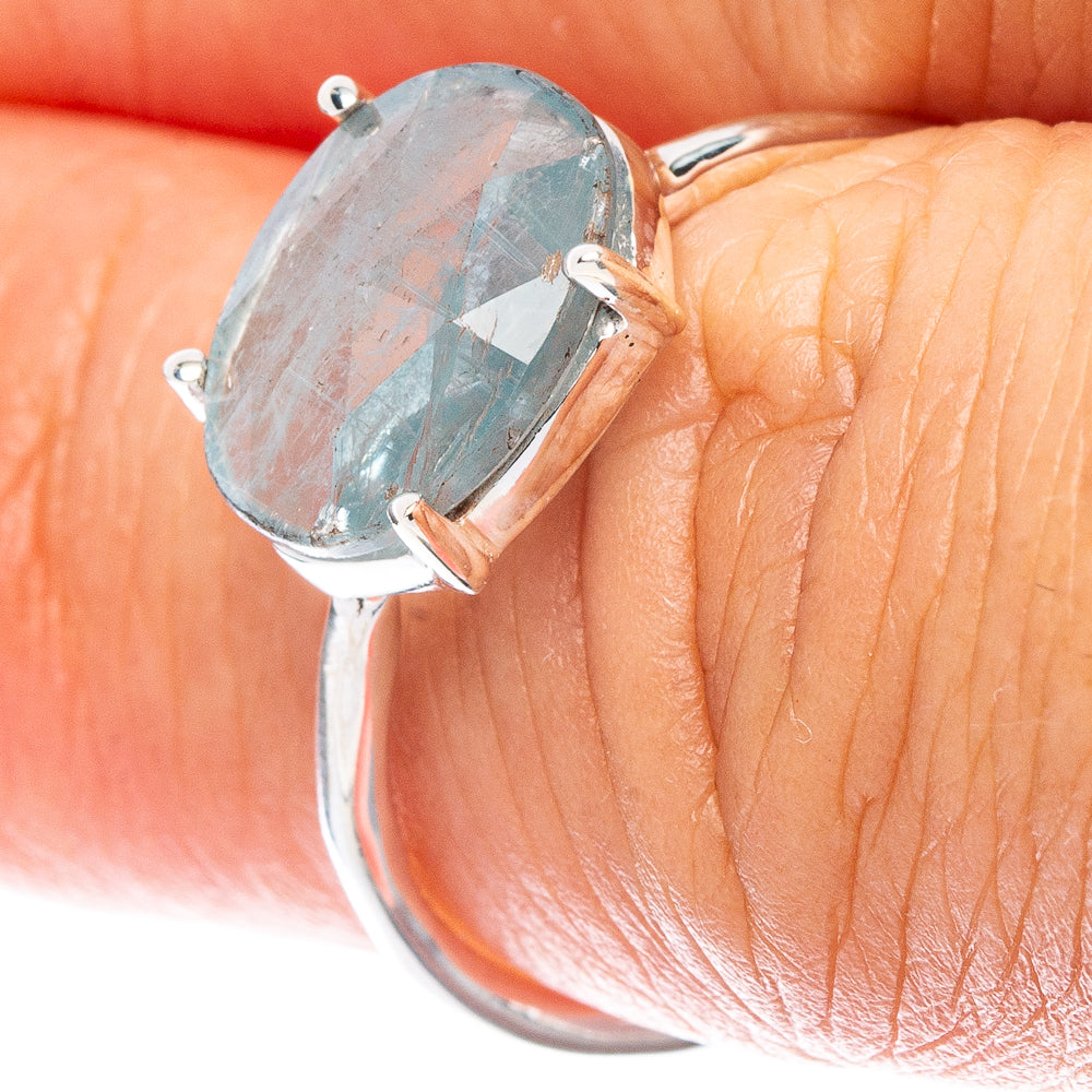 Value Aquamarine Ring Size 8 (925 Sterling Silver) R7537