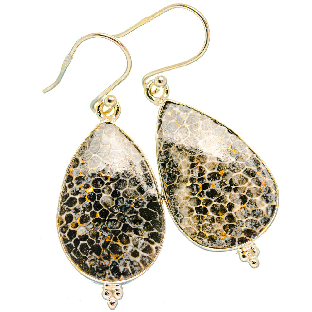 Stingray Coral Earrings handcrafted by Anasilvercos - EARR427923 - Photo 2