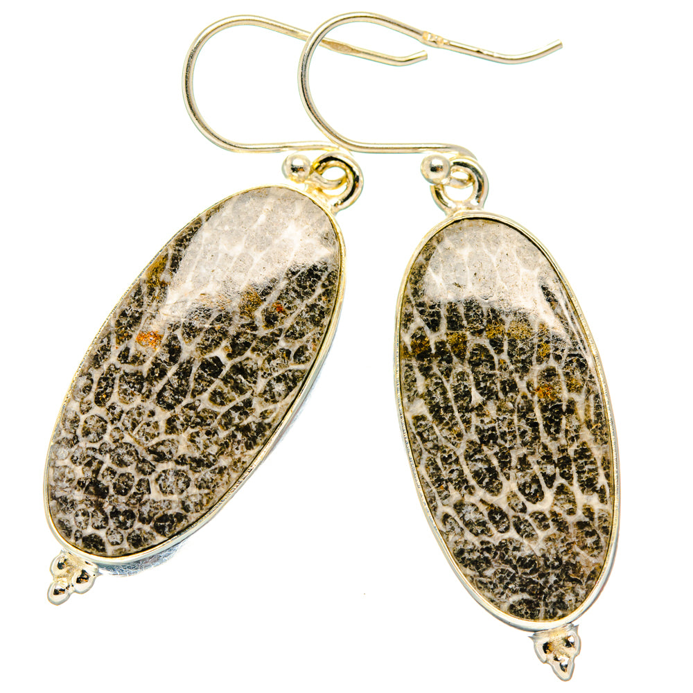 Stingray Coral Earrings handcrafted by Anasilvercos - EARR427987 - Photo 2