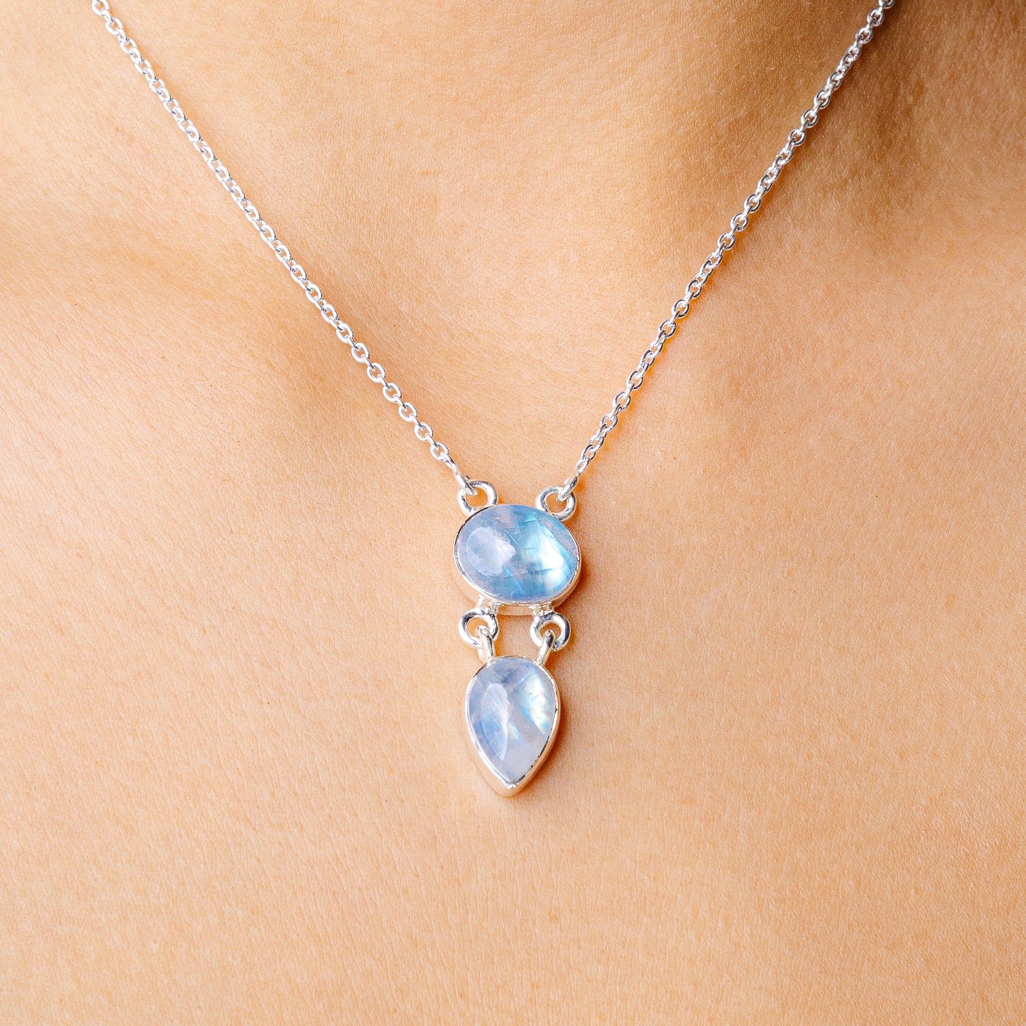 Rainbow Moonstone Necklace 15 7/8 To 17 7/8" (925 Sterling Silver) N90294