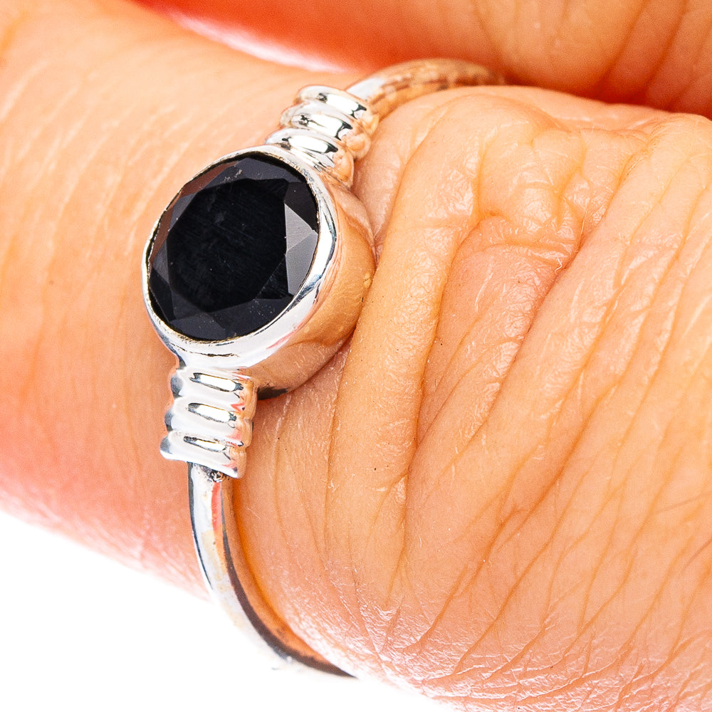 Black Onyx Dainty Ring Size 6 (925 Sterling Silver) R146962