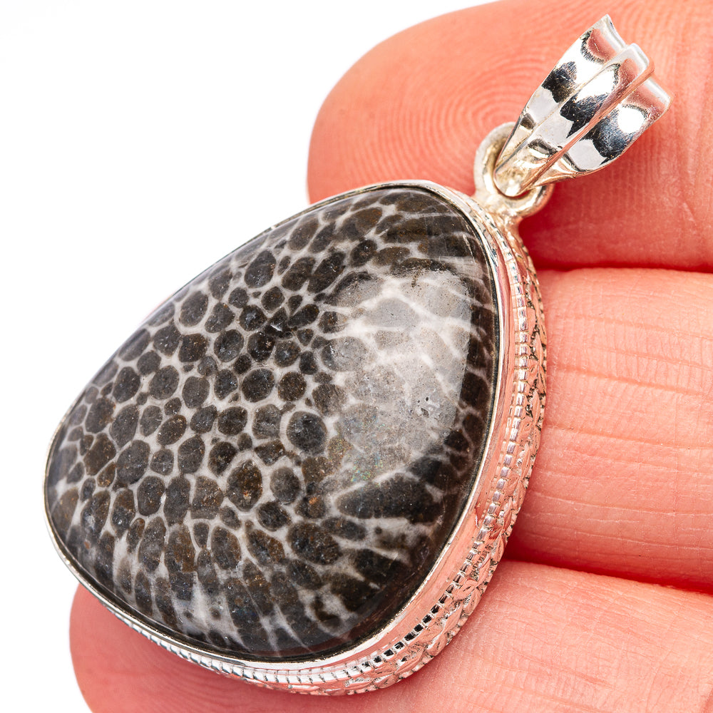 Stingray Coral Pendant 1 5/8" (.925 Sterling Silver)