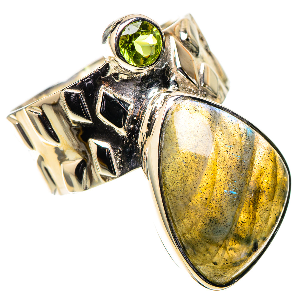 Premium Labradorite, Peridot Ring Size 7 (925 Sterling Silver) RING138086