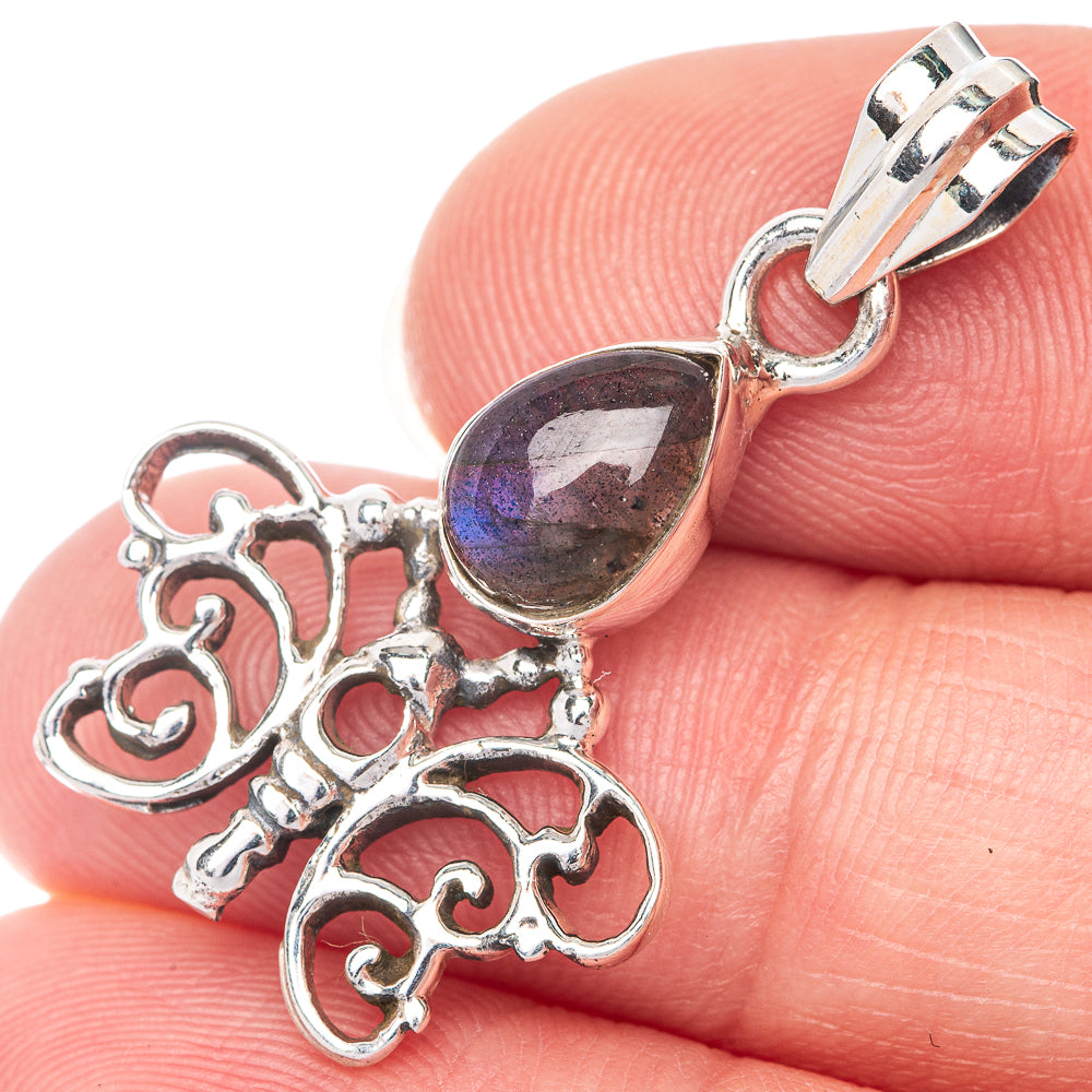 Labradorite Dainty Pendant 1 1/4" (925 Sterling Silver) P39924