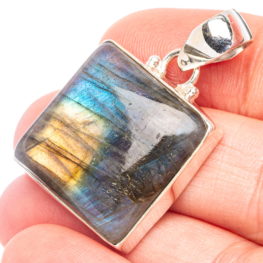 Labradorite Pendant 1 3/8" (925 Sterling Silver) P43880