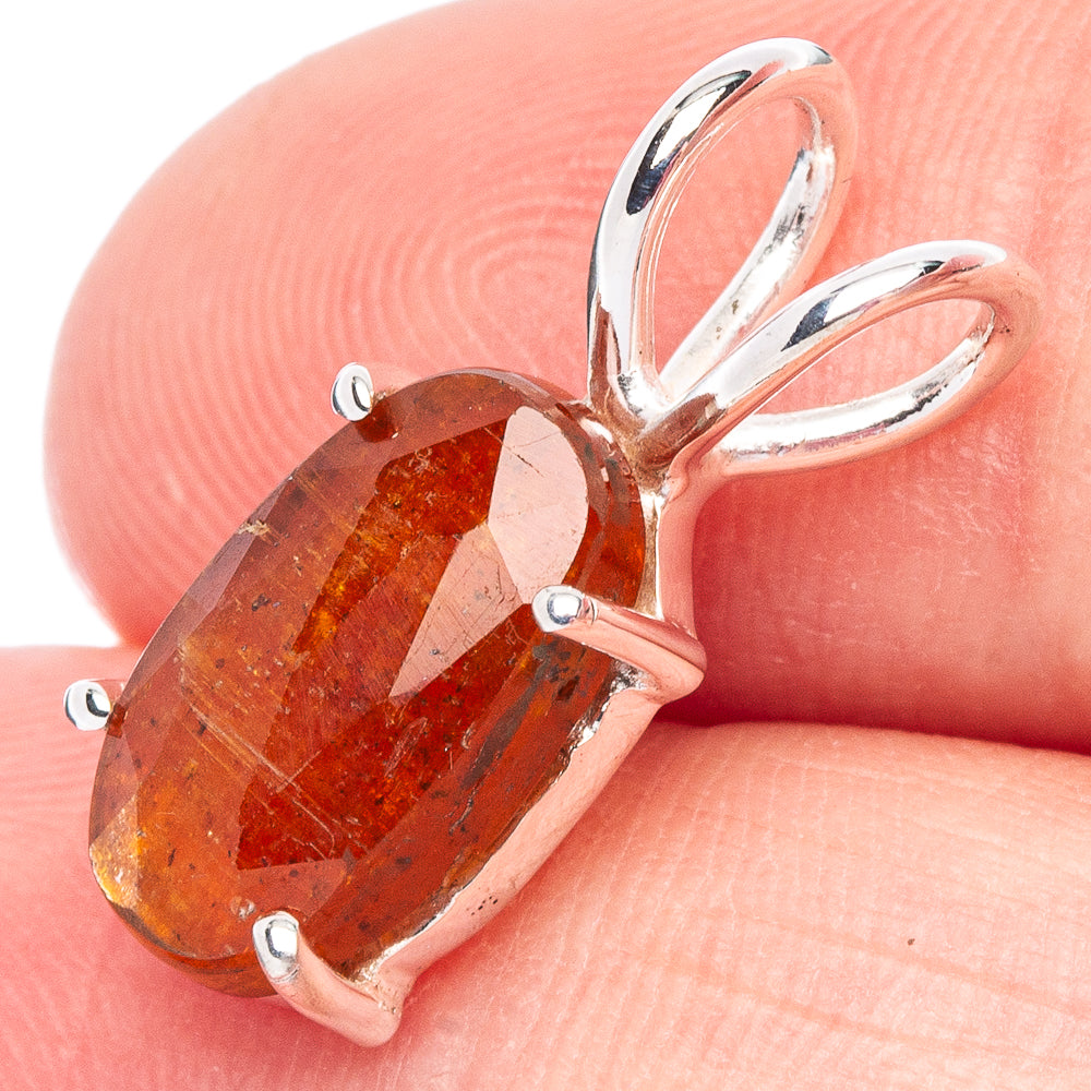 Value Sunstone Pendant 3/4" (925 Sterling Silver) P44396