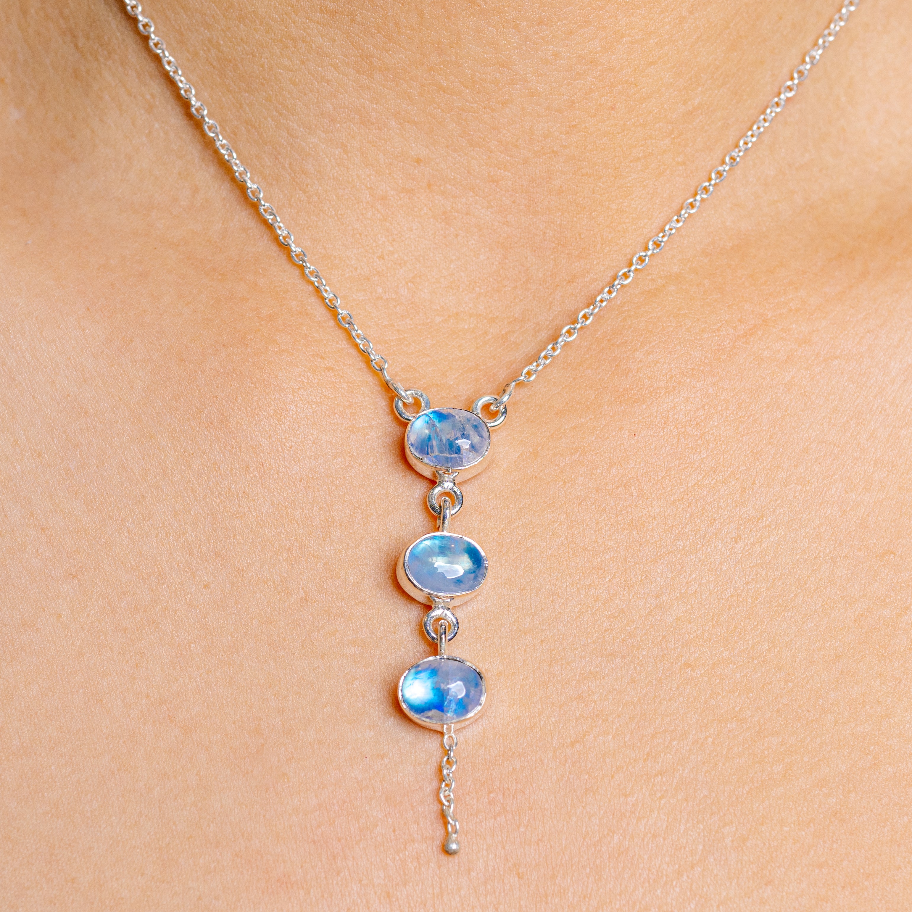Blue Moonstone Necklace 15 to 17" (.925 Sterling Silver)