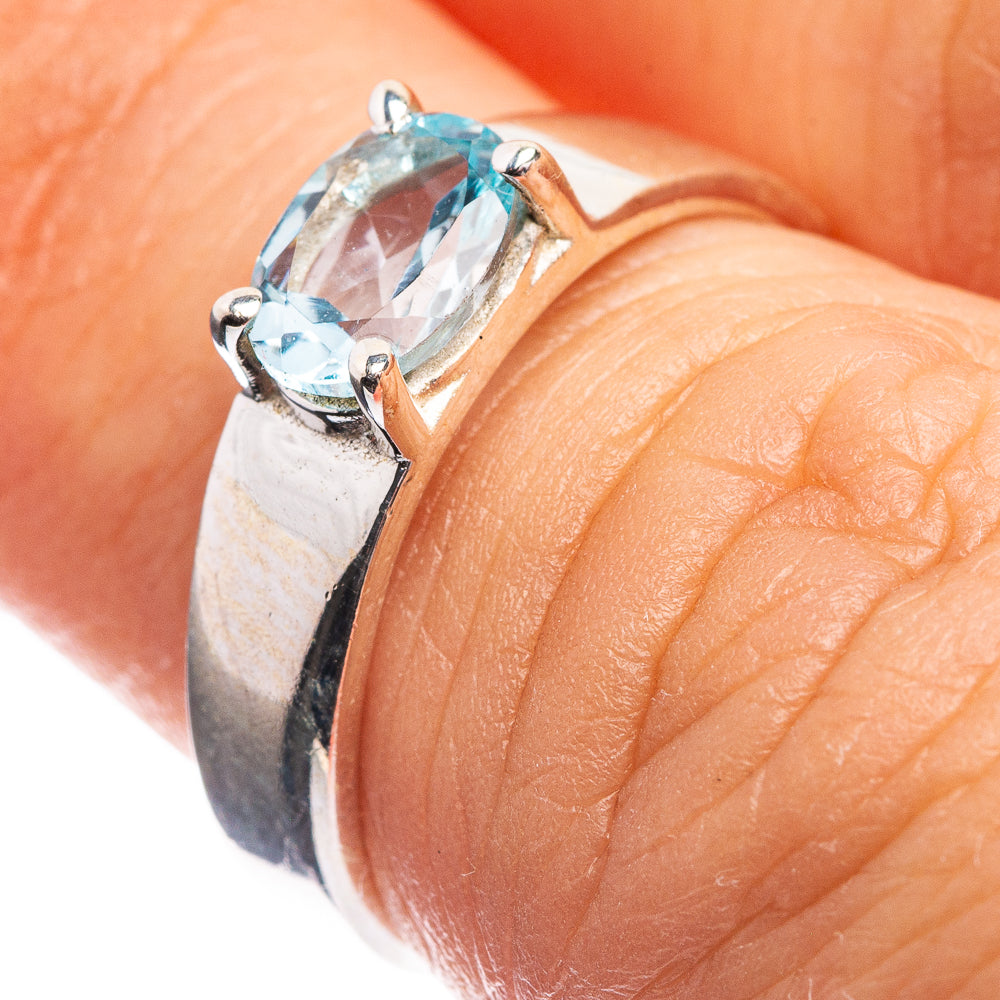 Blue Topaz Dainty Ring Size 6 (925 Sterling Silver) R142531
