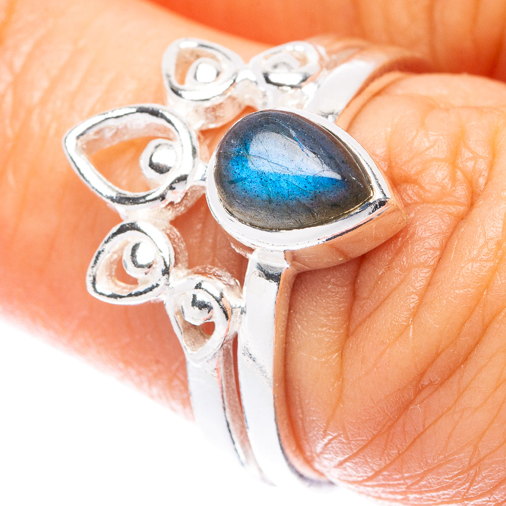 Labradorite Ring Size 6.75 (925 Sterling Silver) R5502