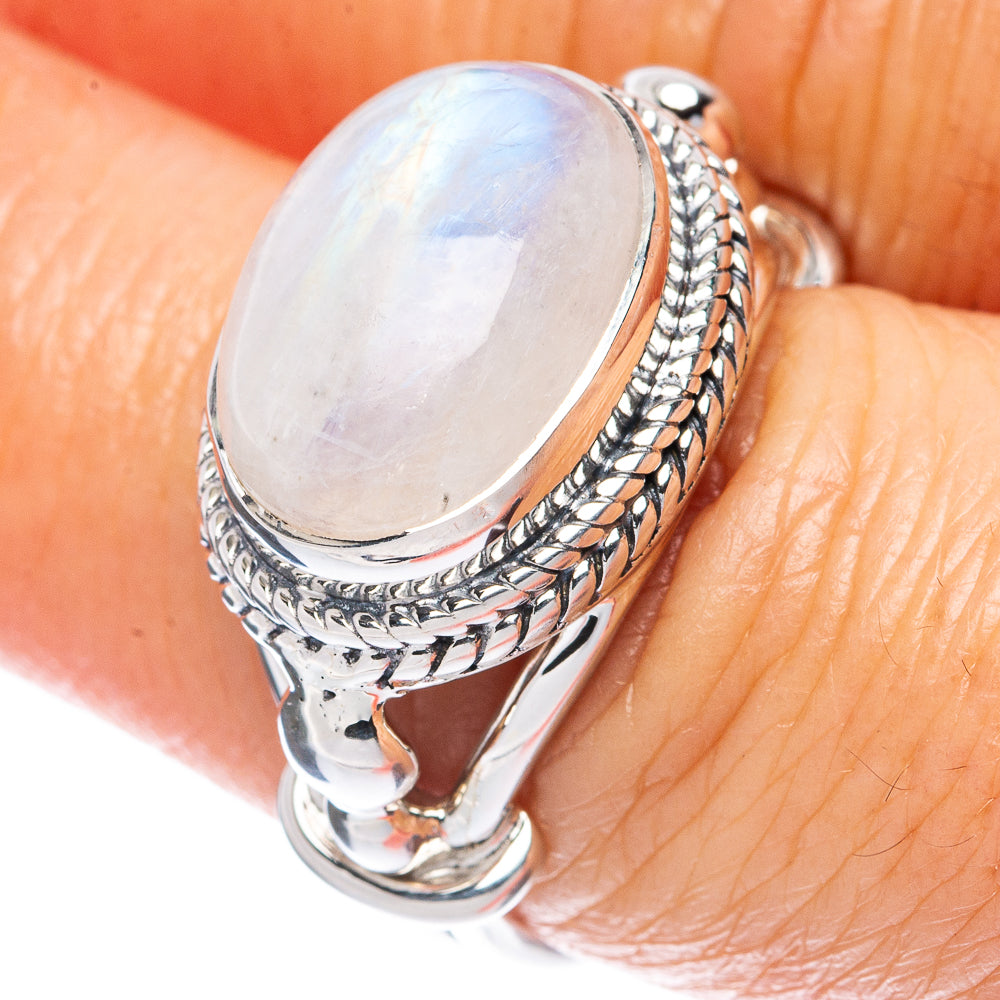 Premium Rainbow Moonstone 925 Sterling Silver Ring Size 7 (925 Sterling Silver) R2704