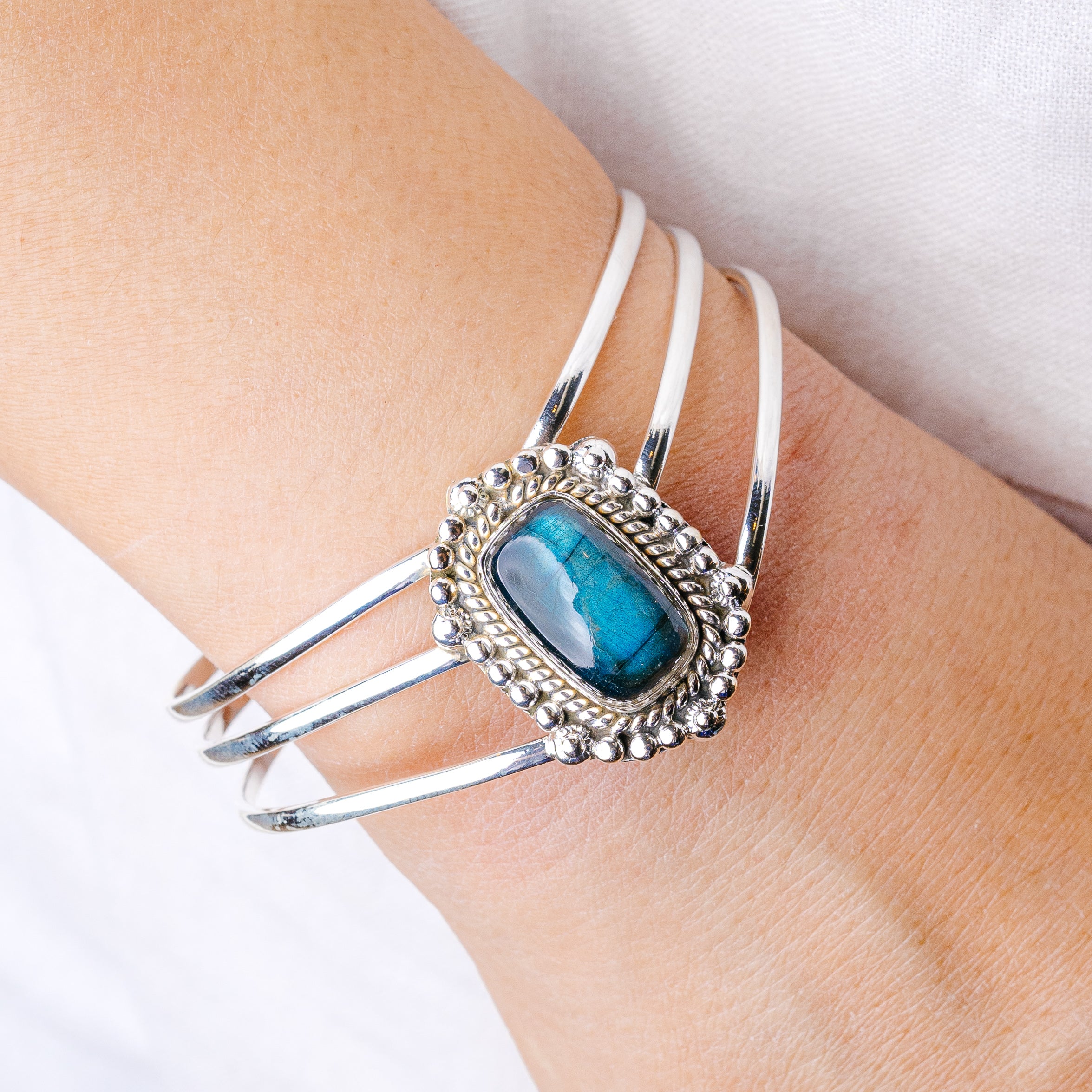 Labradorite Cuff Bracelet Adjustable (925 Sterling Silver) B90424
