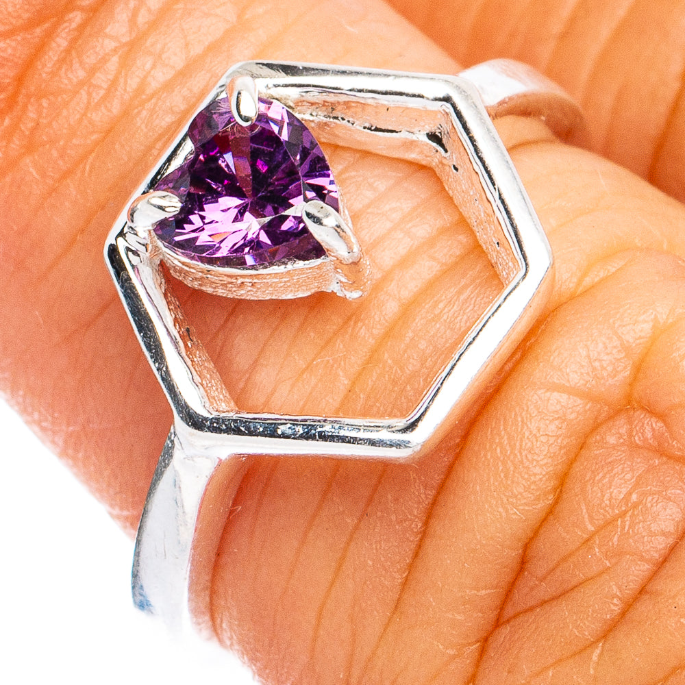 Dainty Amethyst Ring Size 5.75 (925 Sterling Silver) R8563
