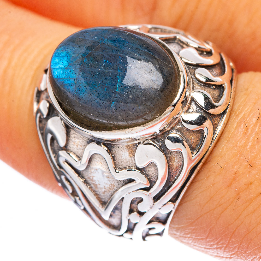 Labradorite Ring Size 7 (925 Sterling Silver) R146135