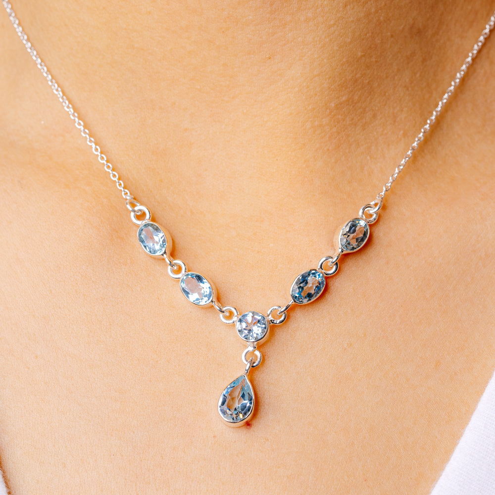 Blue Topaz Necklace 16 5/8 To 18 3/8" (925 Sterling Silver) N90130