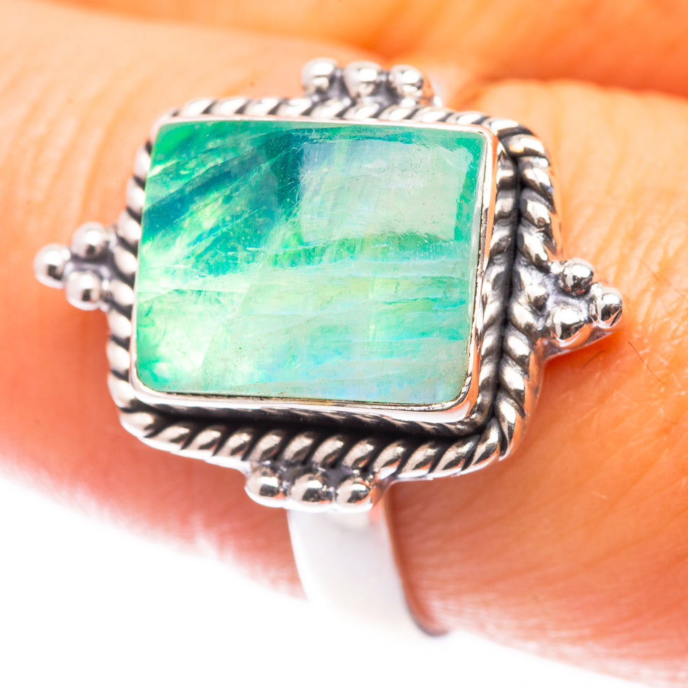 Green Moonstone Ring Size 8 (925 Sterling Silver) R140938