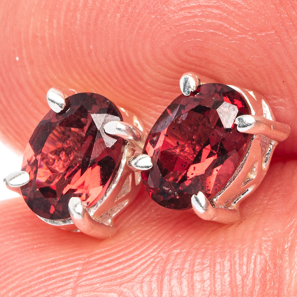 Garnet Dainty Earrings 1/4" (925 Sterling Silver) E2055