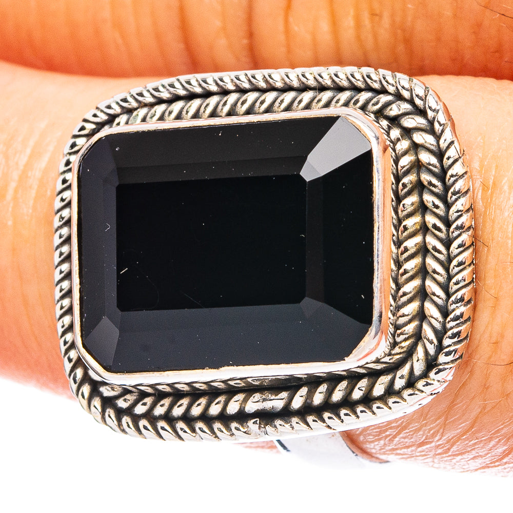 Black Onyx 925 Sterling Silver Ring Size 8 (925 Sterling Silver) R6101