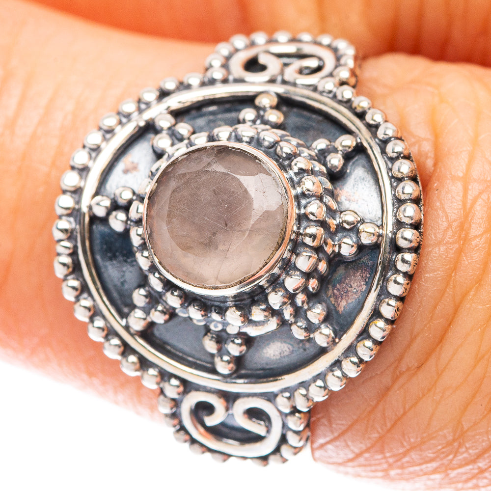 Rose Quartz Ring Size 7 (925 Sterling Silver) R5574