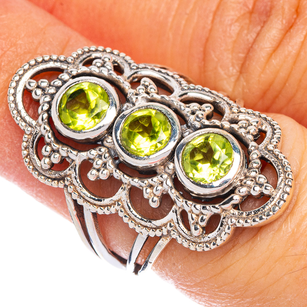 Peridot Ring Size 6 (925 Sterling Silver) R147102