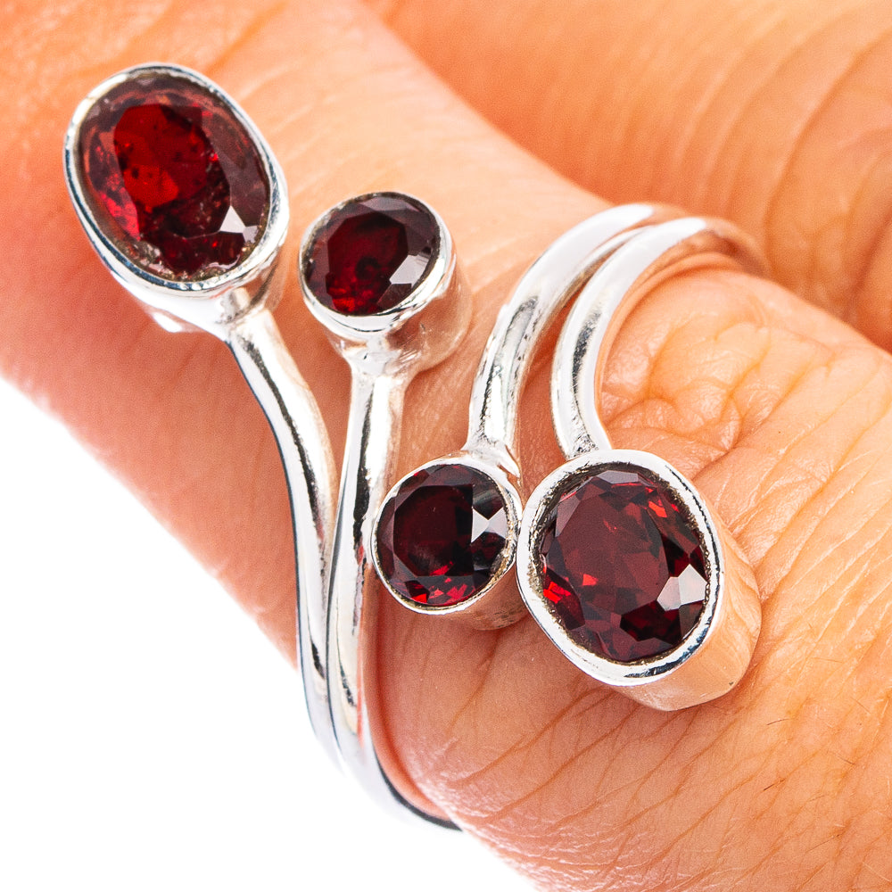 Dainty Garnet Ring Size 7 (925 Sterling Silver) R8661