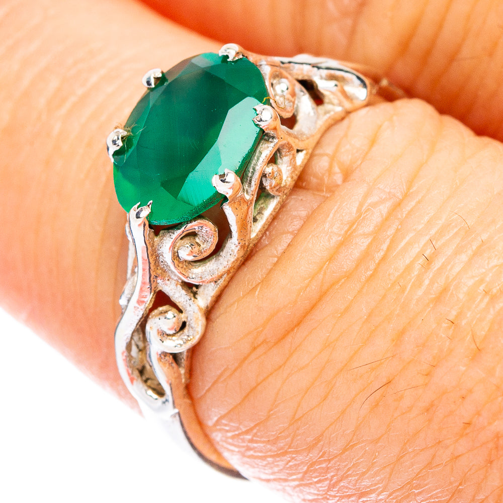 Green Onyx Dainty Ring Size 7 (925 Sterling Silver) R146992
