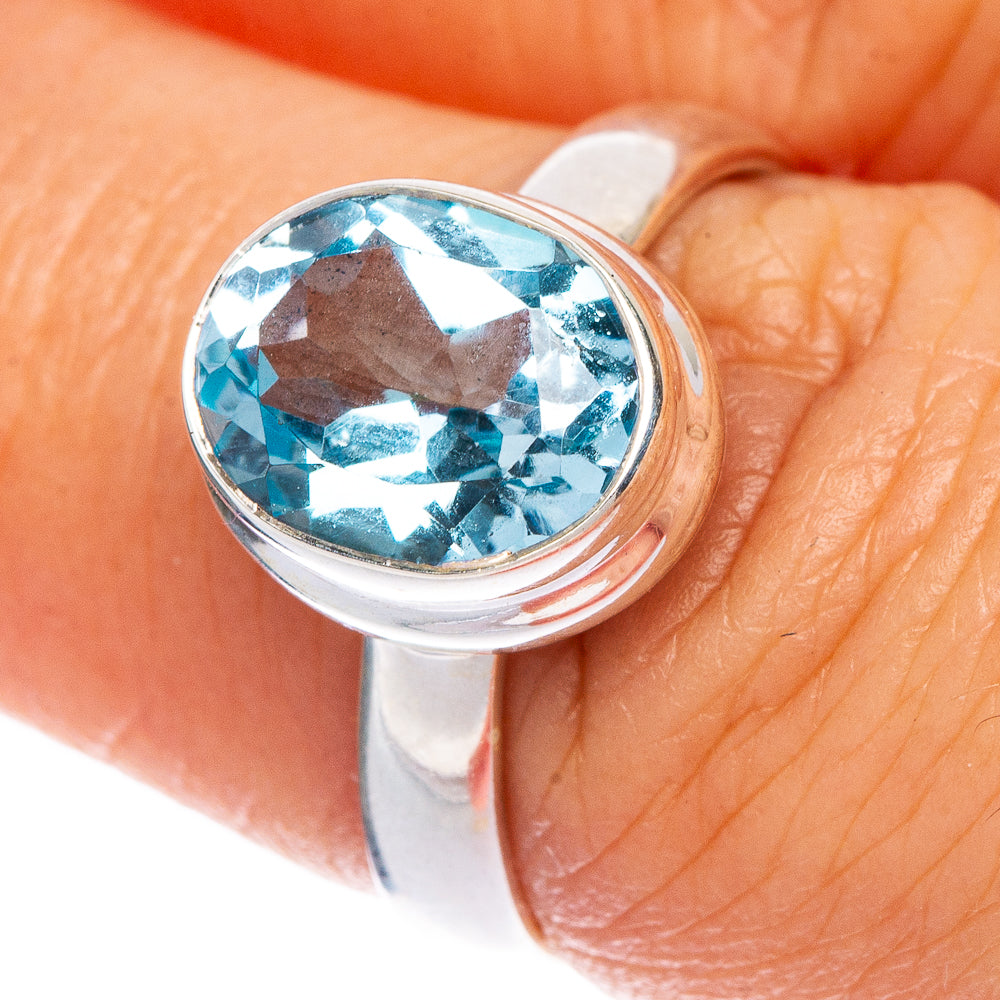 Blue Topaz Ring Size 6.75 (925 Sterling Silver) R1180