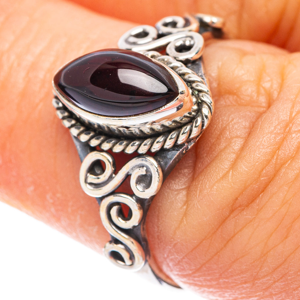 Garnet Dainty Ring Size 6.75 (925 Sterling Silver) R5795