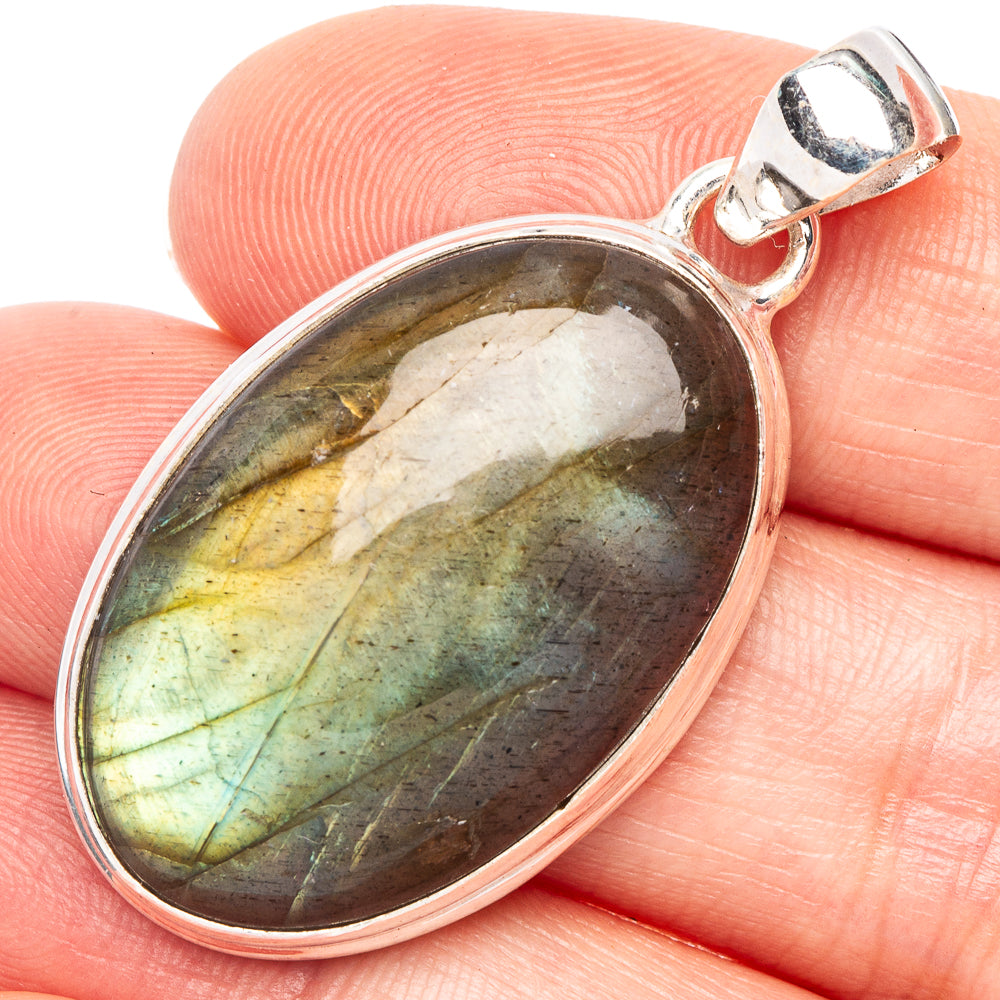 Labradorite Pendant 1 5/8" (925 Sterling Silver) P44776