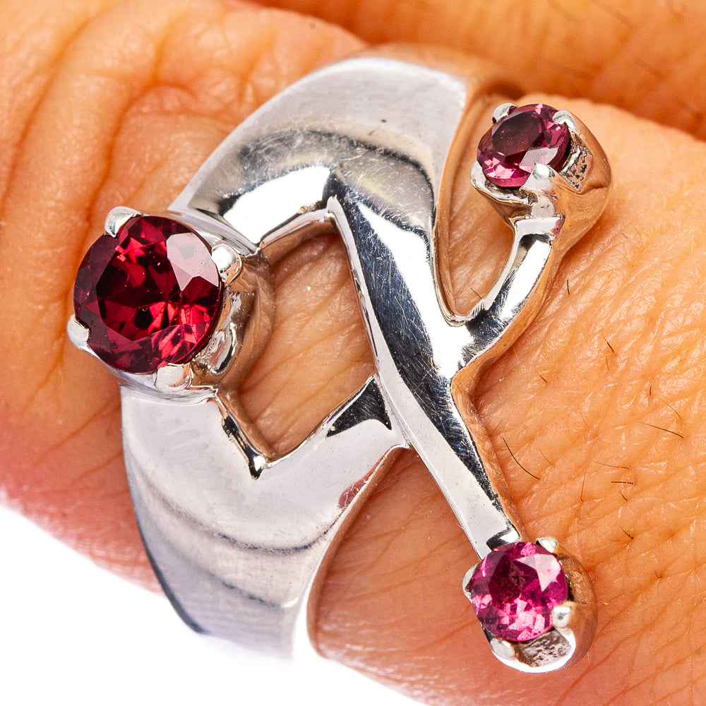 Garnet Ring Size 8 (925 Sterling Silver) R146498