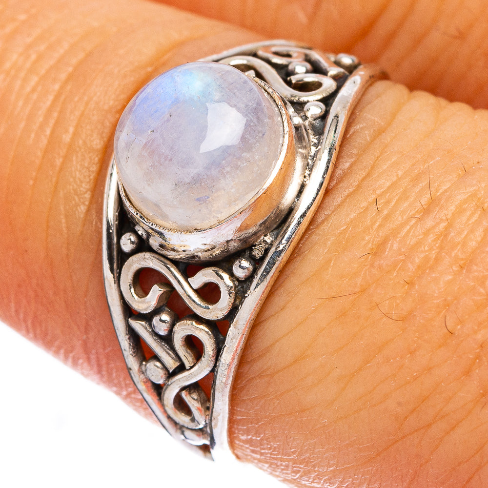 Rainbow Moonstone Ring Size 7.75 (925 Sterling Silver) R146300
