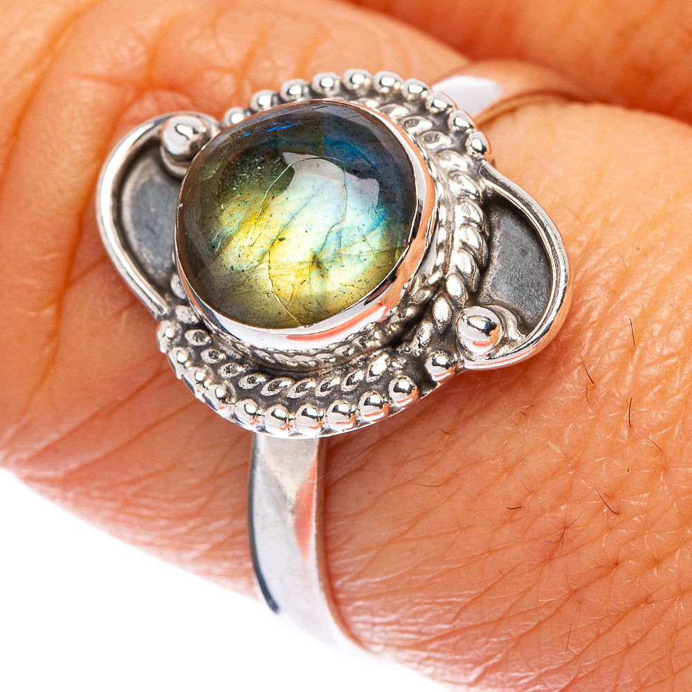 Labradorite Ring Size 8.25 (925 Sterling Silver) R146195