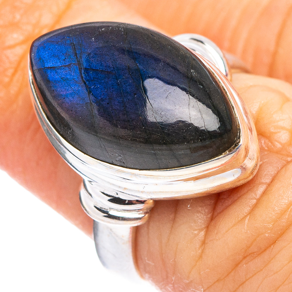 Labradorite Ring Size 6 (.925 Sterling Silver)