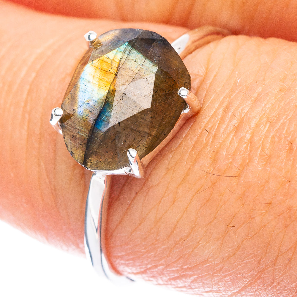 Value Labradorite Ring Size 8 (925 Sterling Silver) R7513