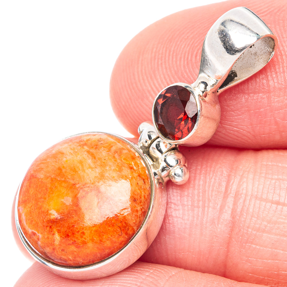 Sponge Coral, Garnet Pendant 1 1/4" (925 Sterling Silver) P41084