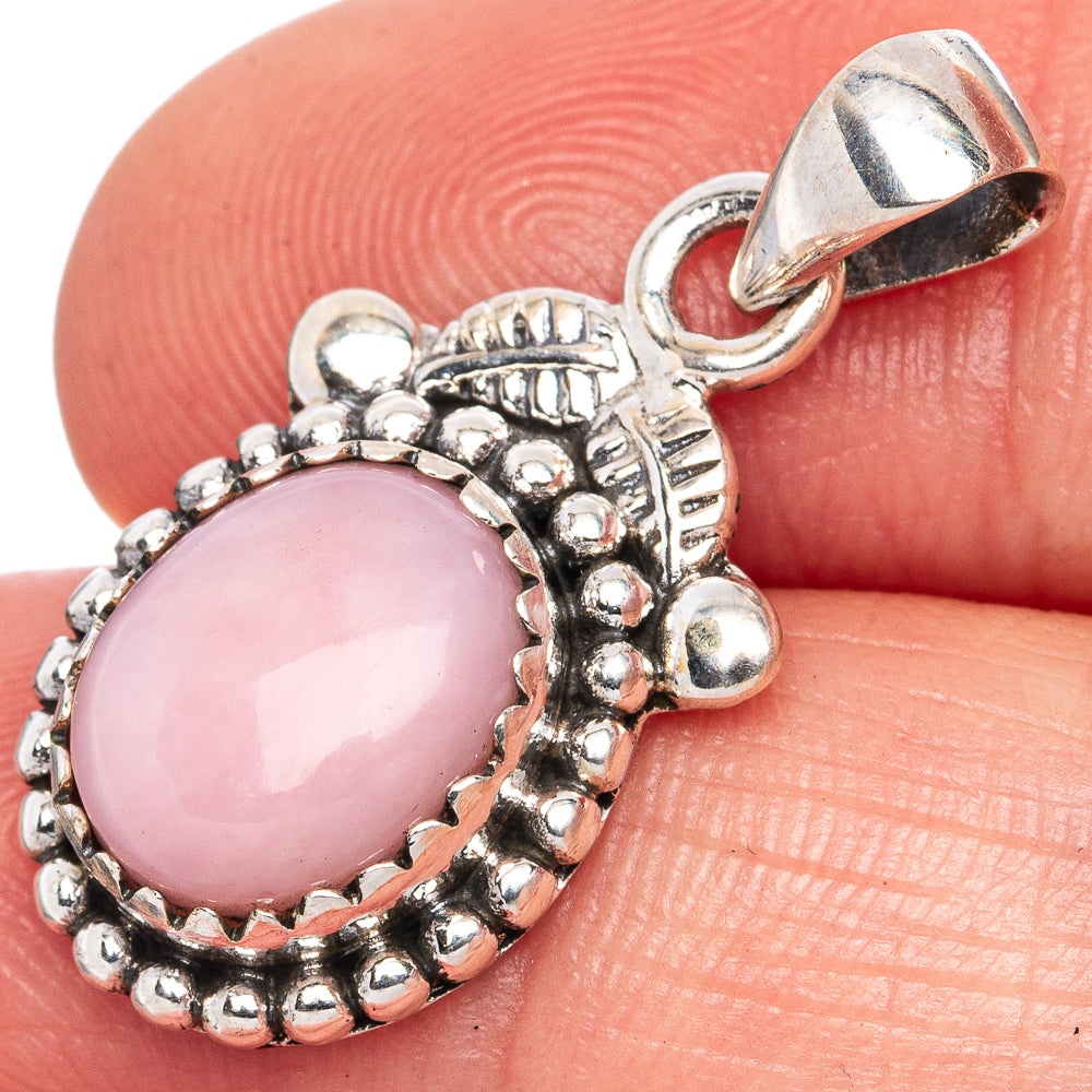 Value Pink Queen Conch Shell Pendant 1 1/8" (925 Sterling Silver) P42030