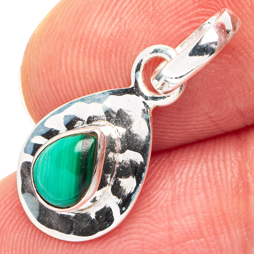 Malachite Pendant 7/8" (925 Sterling Silver) P45563