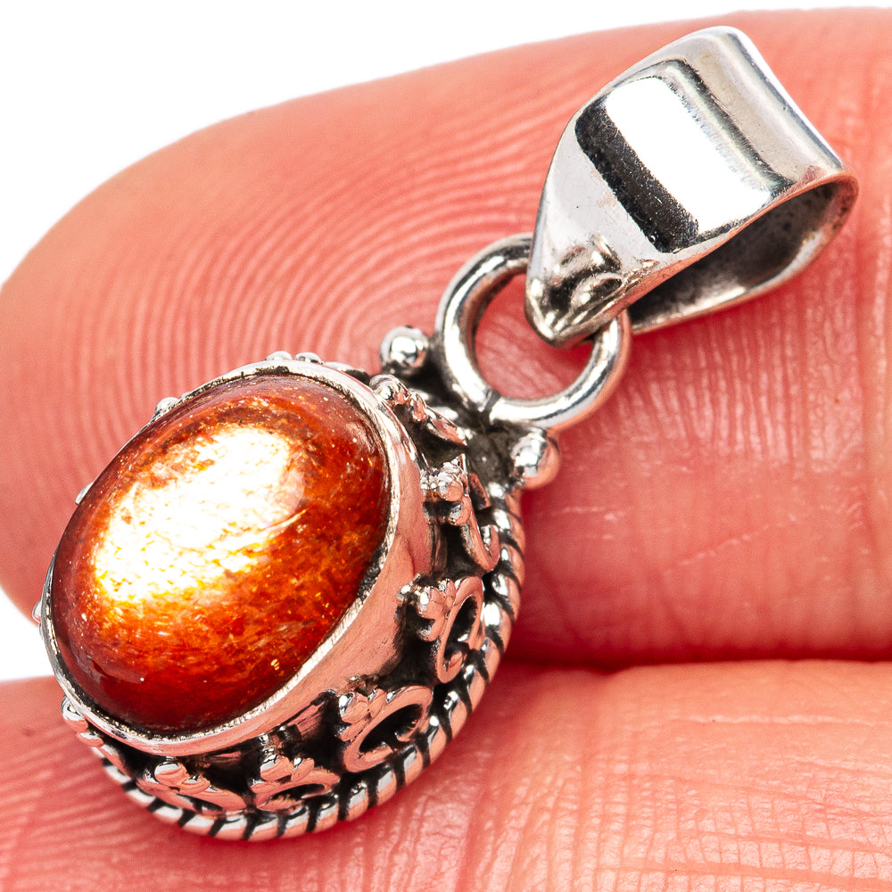 Sunstone Pendants 7/8" (925 Sterling Silver) P42321