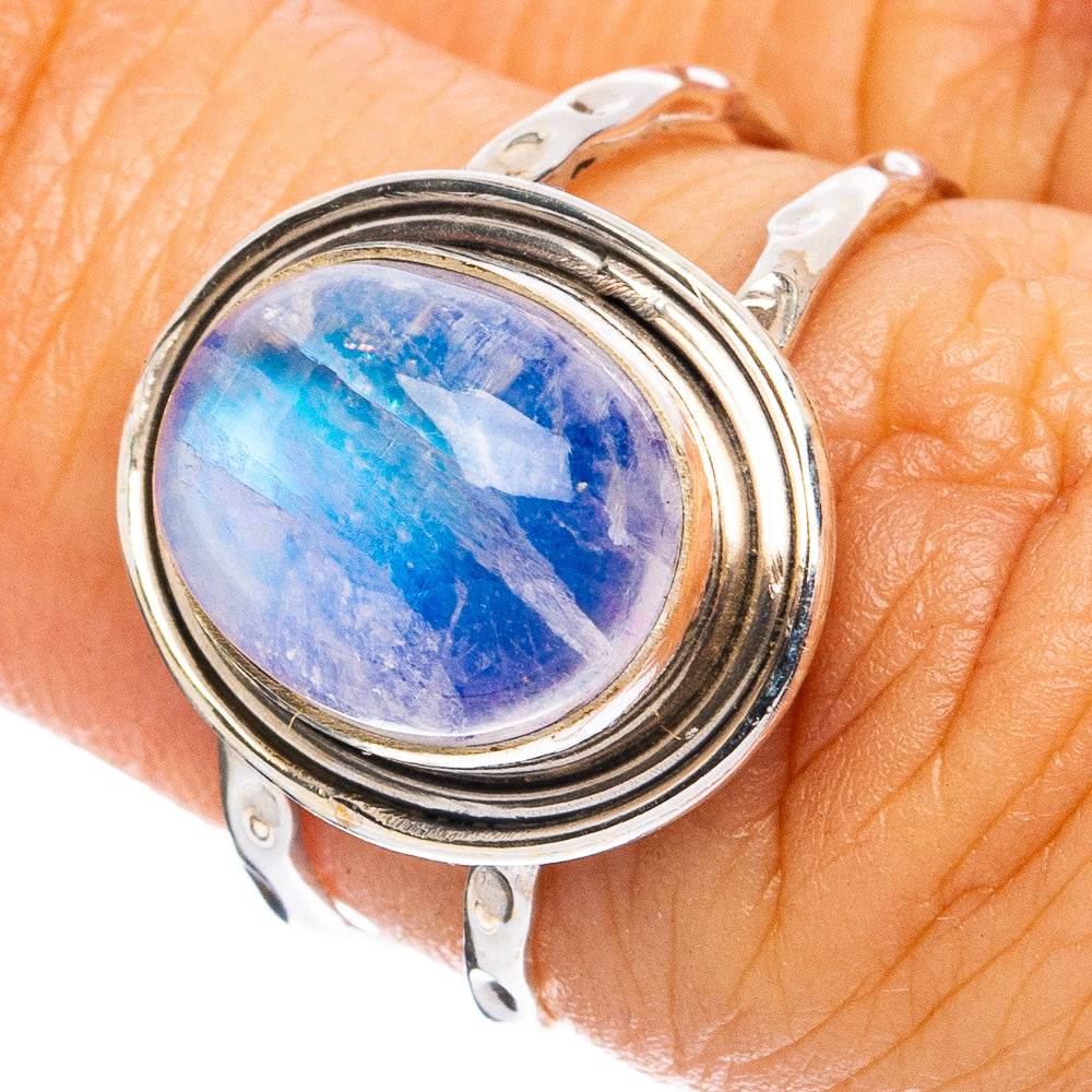 Rainbow Moonstone Ring Size 6.75 (925 Sterling Silver) R8326