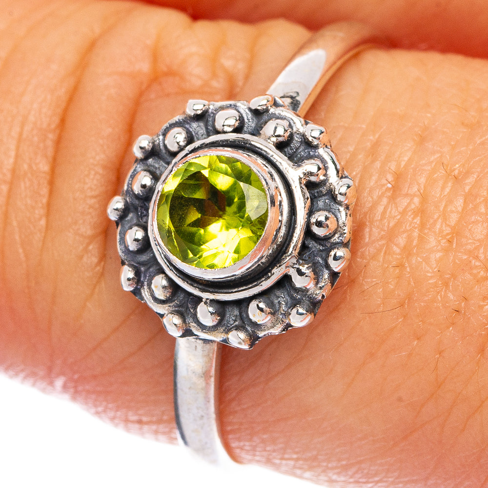 Peridot Dainty Ring Size 9 (925 Sterling Silver) R145647