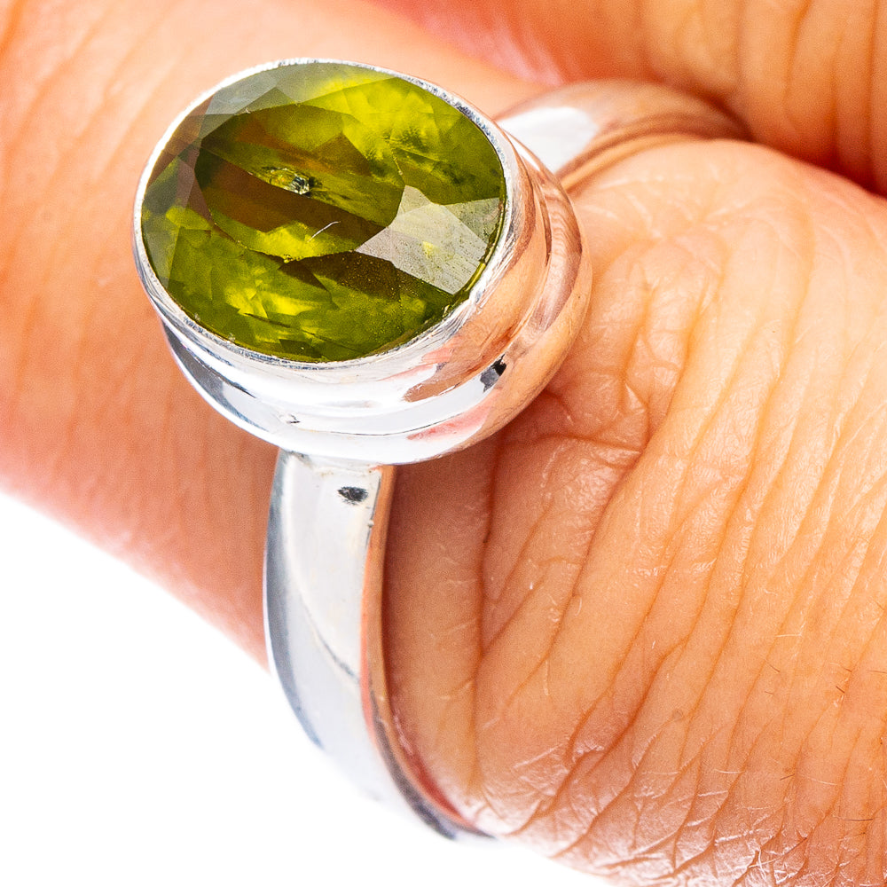 Peridot Ring Size 8 (925 Sterling Silver) R7310
