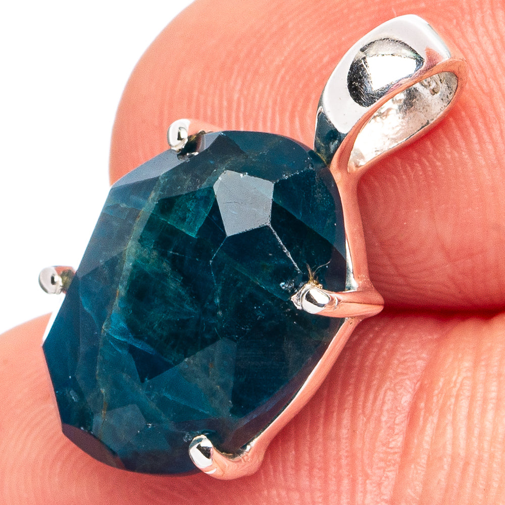 Apatite Pendant 7/8" (.925 Sterling Silver)