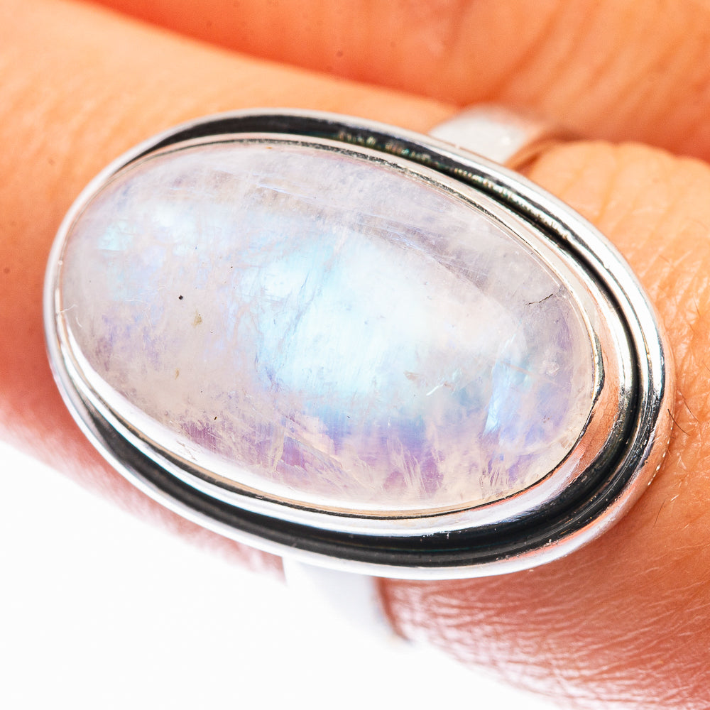 Rainbow Moonstone Ring Size 7.5 (925 Sterling Silver) R142265