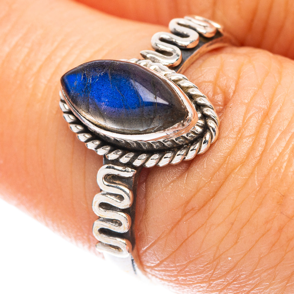Labradorite Ring Size 7 (925 Sterling Silver) R5674