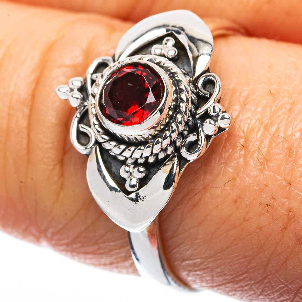 Value Garnet Ring Size 8.75 (925 Sterling Silver) R3307