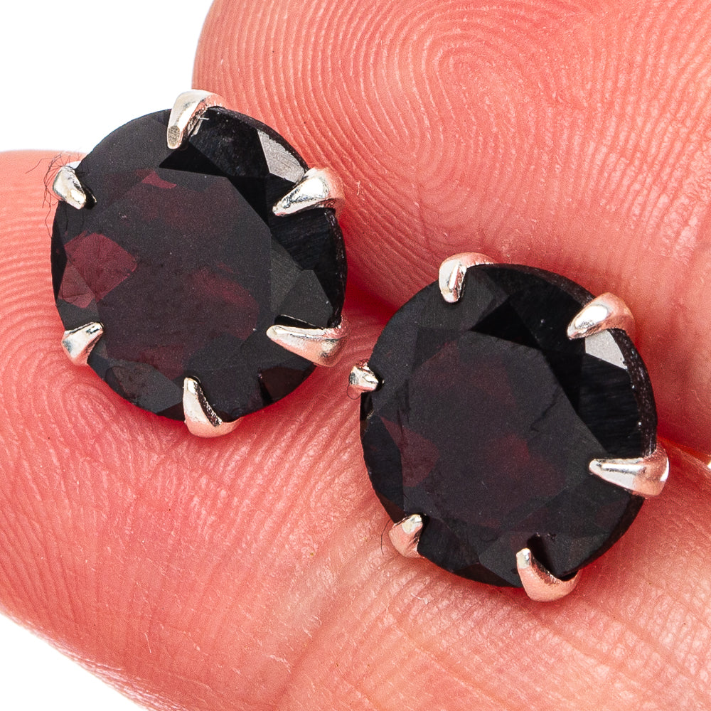 Garnet Earrings 3/8" (925 Sterling Silver) E2963