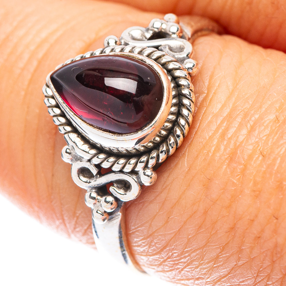 Garnet Ring Size 8 (925 Sterling Silver) R5599