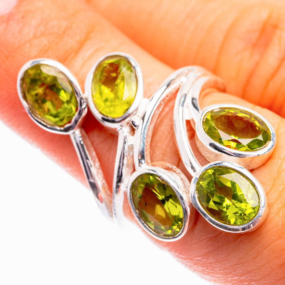 Peridot Ring Size 5.25 (925 Sterling Silver) R142075