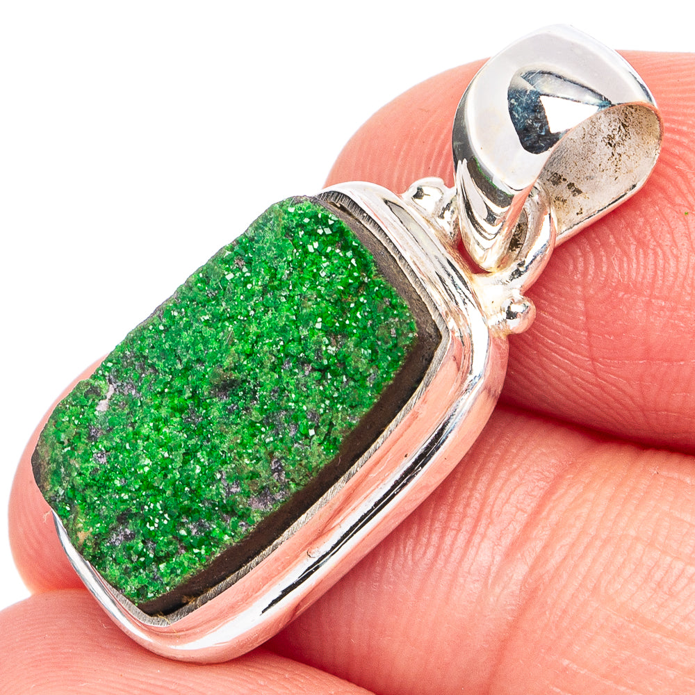 Rare Uvarovite Garnet Pendant 1 1/8" (925 Sterling Silver) P45106