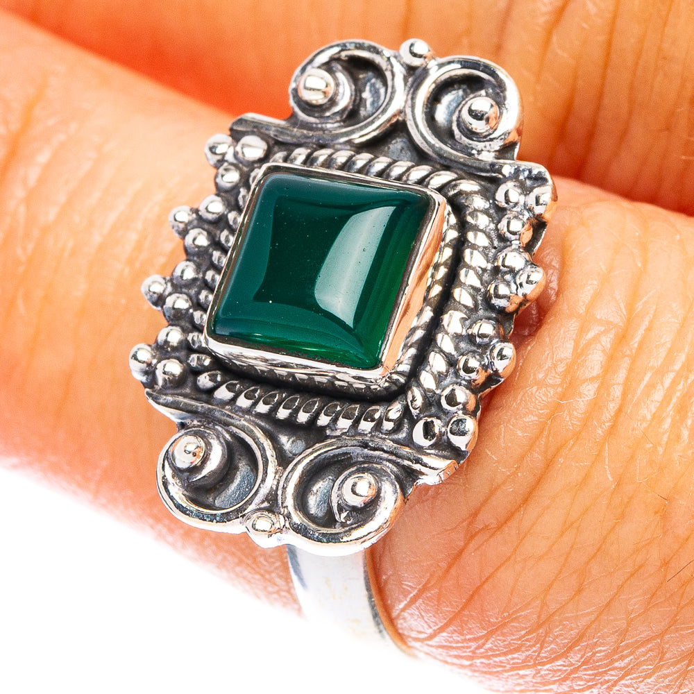 Green Onyx Dainty Ring Size 6.75 (925 Sterling Silver) R5201