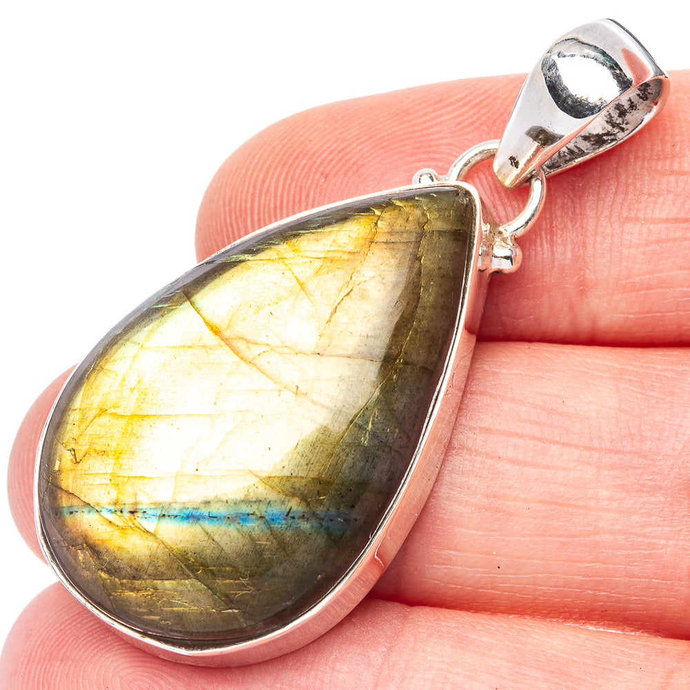 Labradorite Pendant 1 3/4" (925 Sterling Silver) P43151